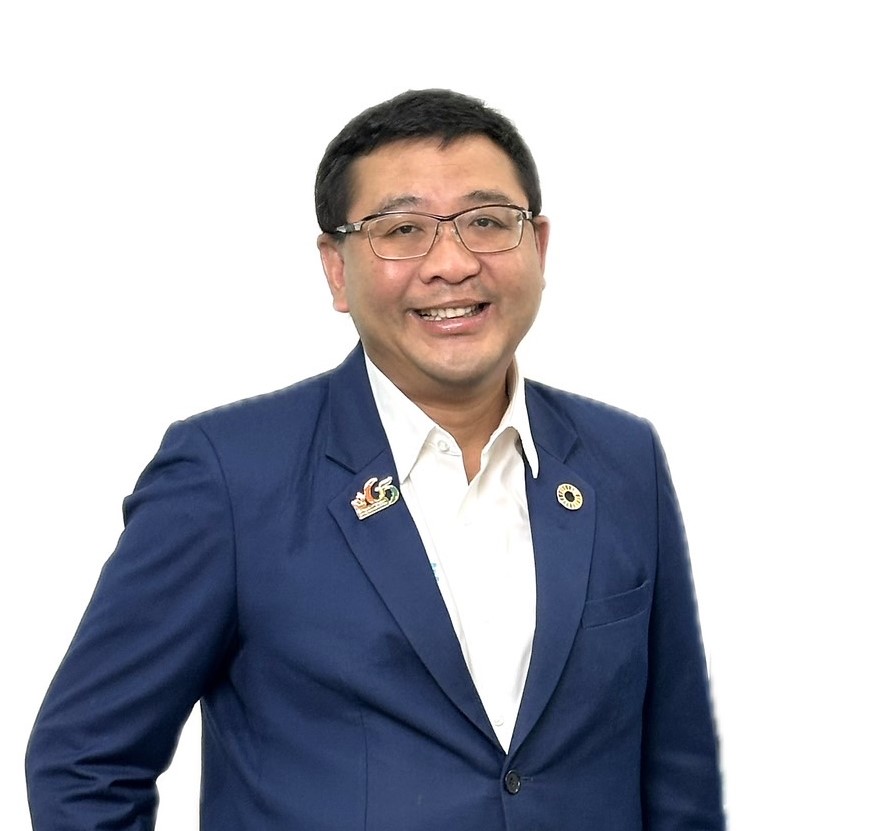Dr. Yossapong Photo