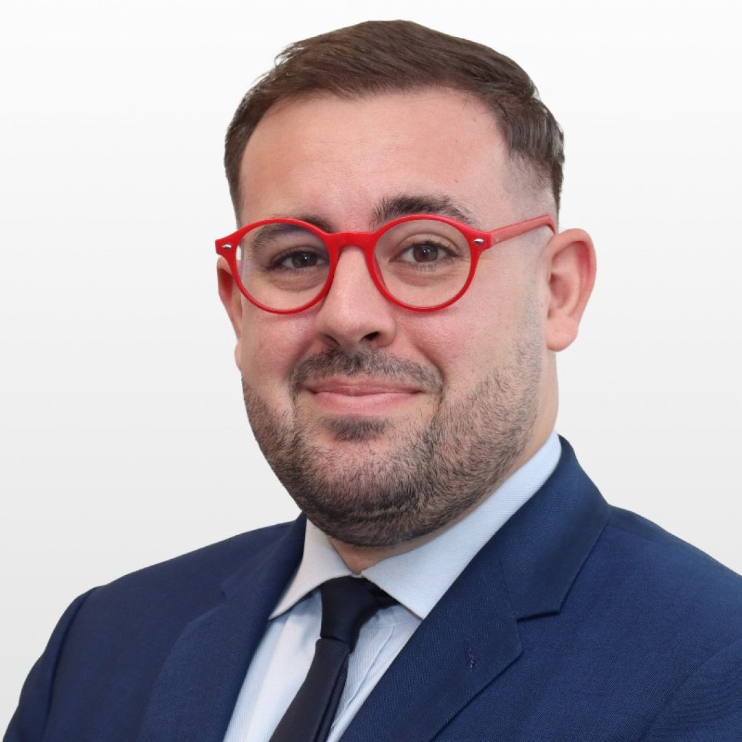 6Mikaa Blugeon-Mered