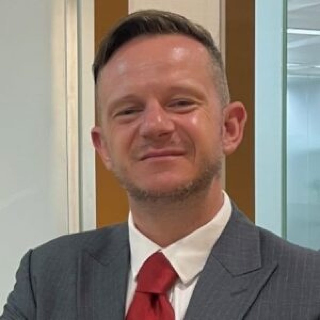 Thomas-Lynch-Informa-Head-Shot-300x300